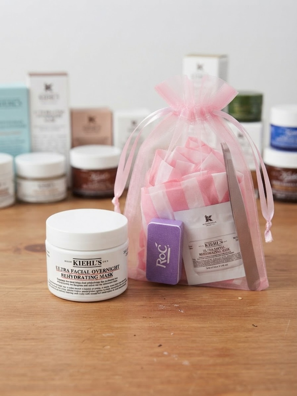 Kiehl's Ultra Facial Overnight Nask & Beauty gift bag
